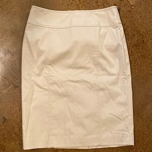 ANN Taylor academia tan smooth seamed‎ stretch twill back zip pencil skirt